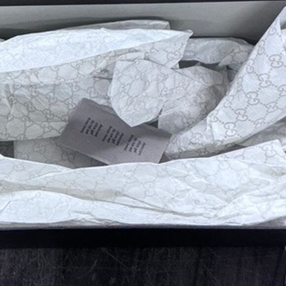 "GUCCI" Shoe‎ box, Empty, 12.5"L x 5"T x 5.5" D - Picture 8 of 9